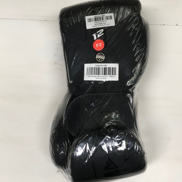 RDX Black Training Gloves - Picture 1 of 2